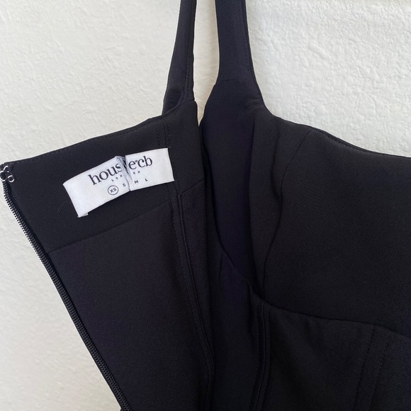 HOUSE OF CB 'Lilou' Black Ruffle Hem‎ Dress /Size XS NWOT - Picture 6 of 17